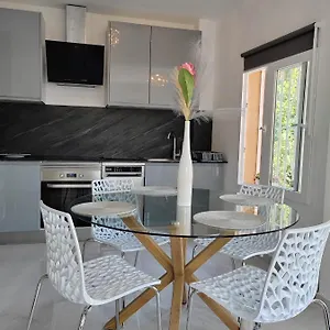 https://apartamento-la-torre-benalmdena.1costadelsol.com